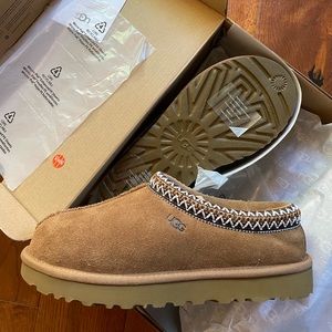 UGG Tasman Slipper Chesnut Size 8